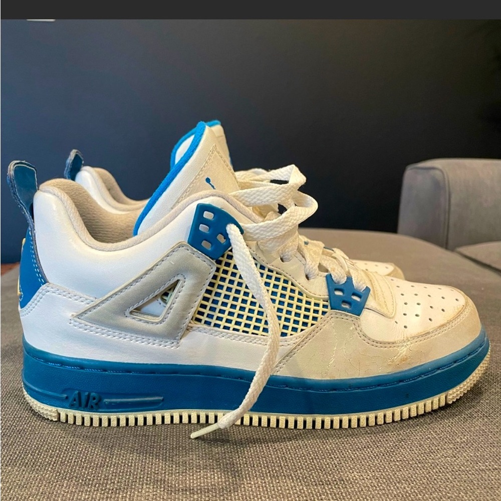 Jordan 4 Fusion Military Blue Size 5Y (or women’s 6.5)